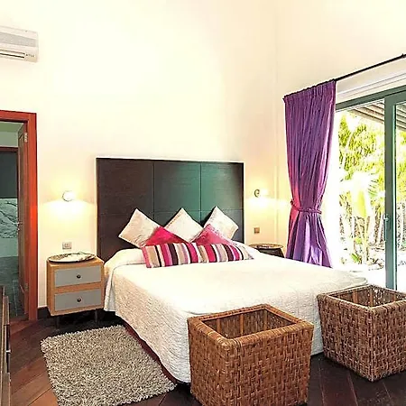 Canela, Hotel